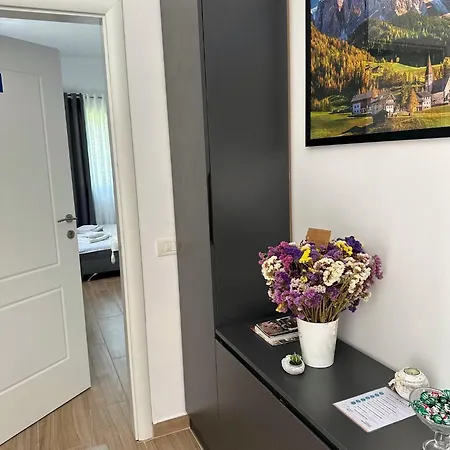 Lexhulo Room's * Domje