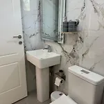 Lexhulo Room's