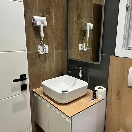 Lexhulo Room's Apartamento *